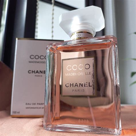 chanel mademoiselle perfume reviews.